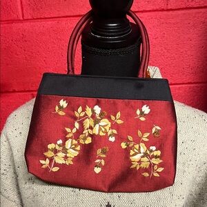 Elegant Floral Red Handbag